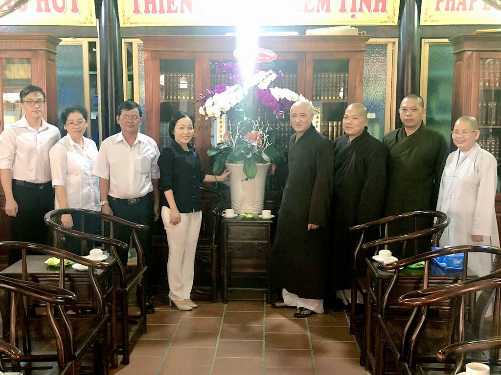 Bình Dương: Thành ủy TP. Thủ Dầu Một chúc Tết Ban Trị sự Phật giáo tỉnh