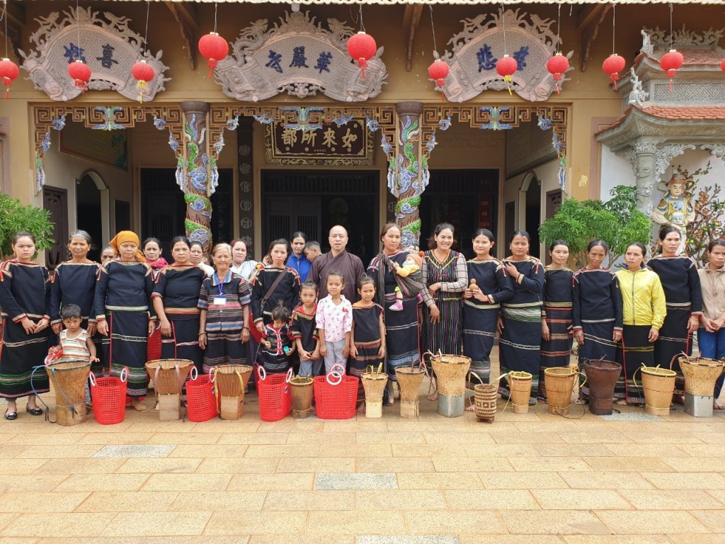 Đaklak:  Người dân Ê Đê bảo vệ Môi trường để Cúng dường Đức Phật nhân ngày Thành đạo