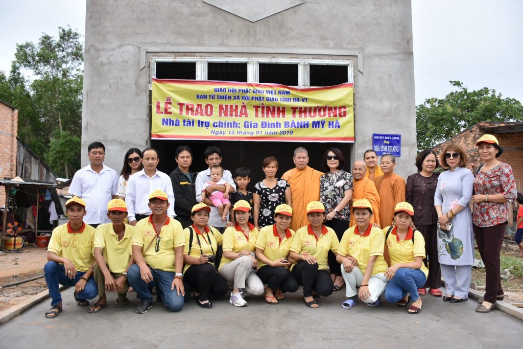 BR-VT: Ban Từ thiện trao 4 căn nhà Tình thương tại huyện Xuyên Mộc
