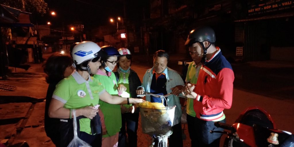 Đồng Nai: Sen Vàng xuống phố lần thứ nhất