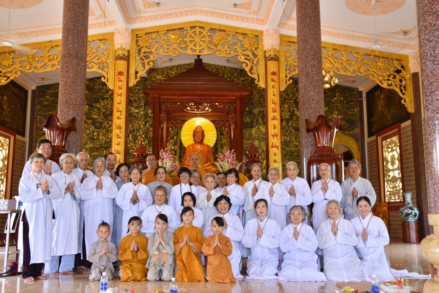 Bình Phước: Tịnh Xá Ngọc Chơn Tổng kết khóa tu Bát quan trai giới