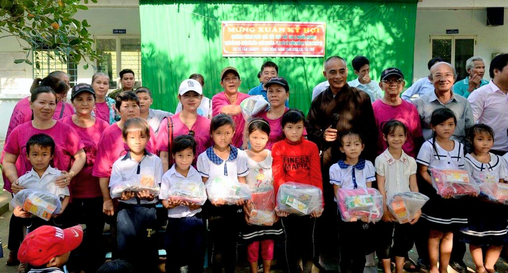 Đồng Tháp: Xuân Yêu Thương 2019 cho bà con nơi vùng biên giới