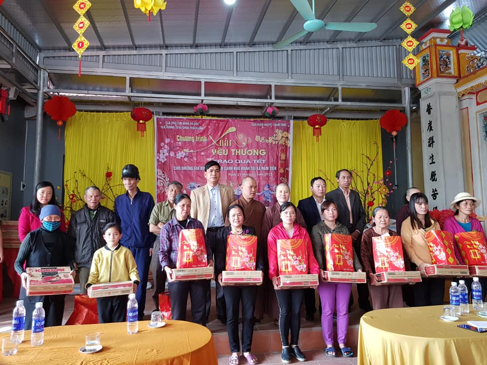 Nam Định: Chùa Thạch Cầu tổ chức Lễ Tổng kết hoạt động Phật sự và trao quà Tết cho đồng bào nghèo