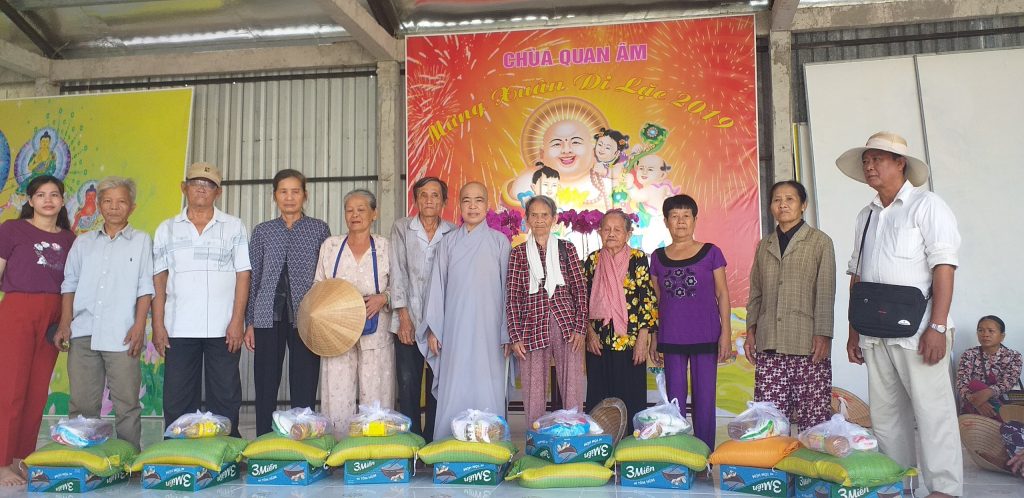 Trà Vinh: Chùa Quan Âm tổ chức chương trình Tết Vì Người Nghèo- xuân Kỷ Hợi 2019