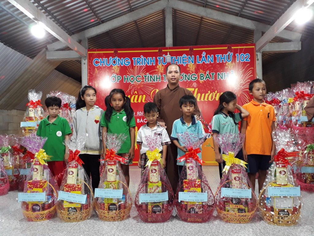 Long An: Tết ấm áp với lớp học tình thương Bát Nhã