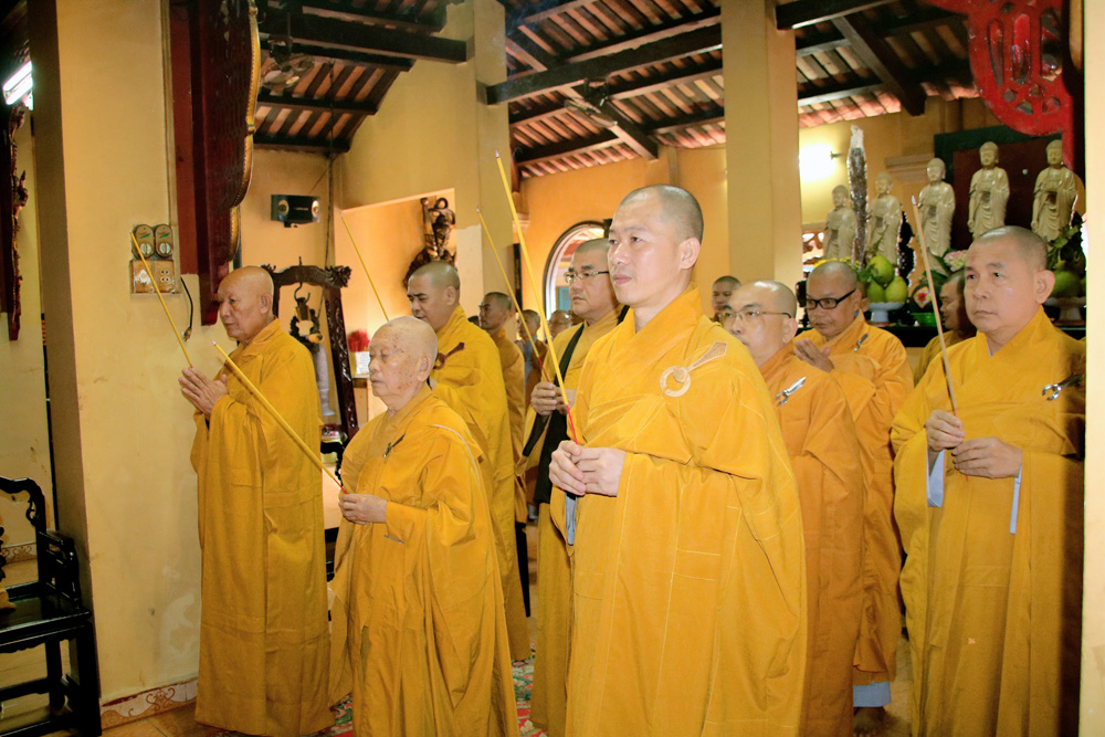 Kiên Giang: Chư Tôn đức Tăng Ni họp mặt đầu năm và chúc Tết chư vị Hòa thượng