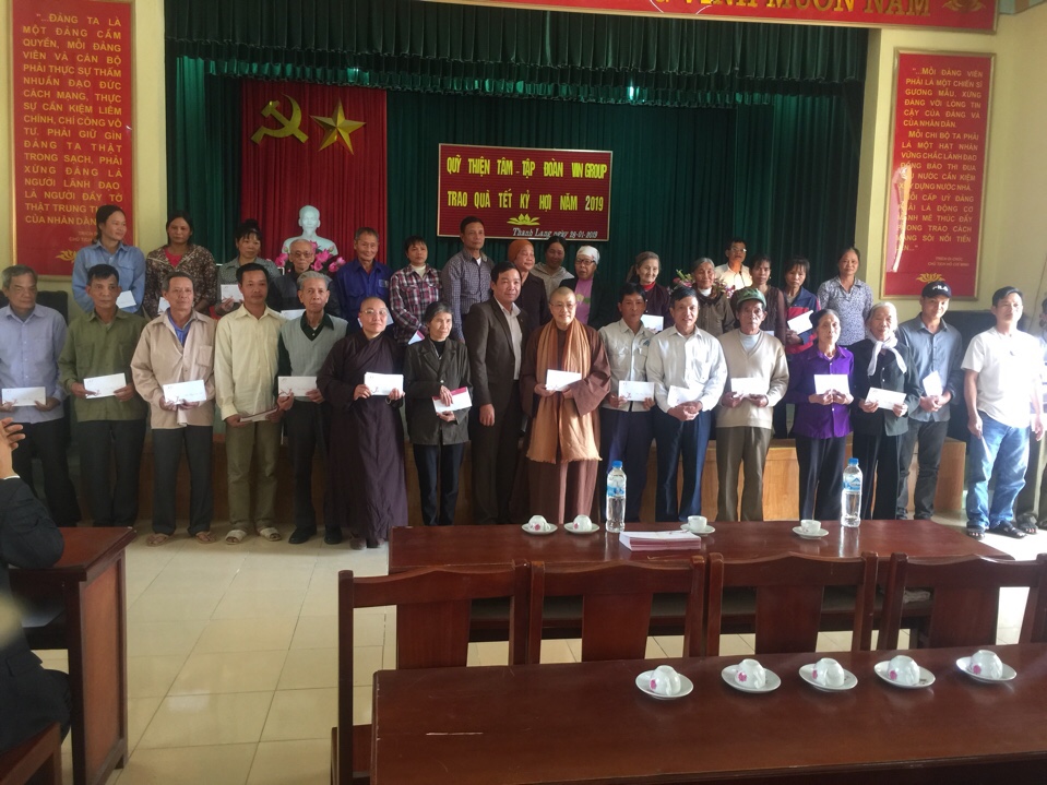 Hà Nội: Ấm lòng với những bước chân thầm lặng trao Tết yêu thương