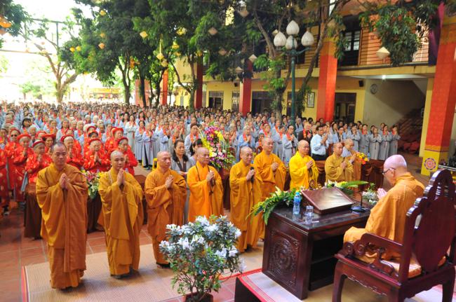 Lễ mừng thọ cho các cụ cao niên tại chùa Bằng