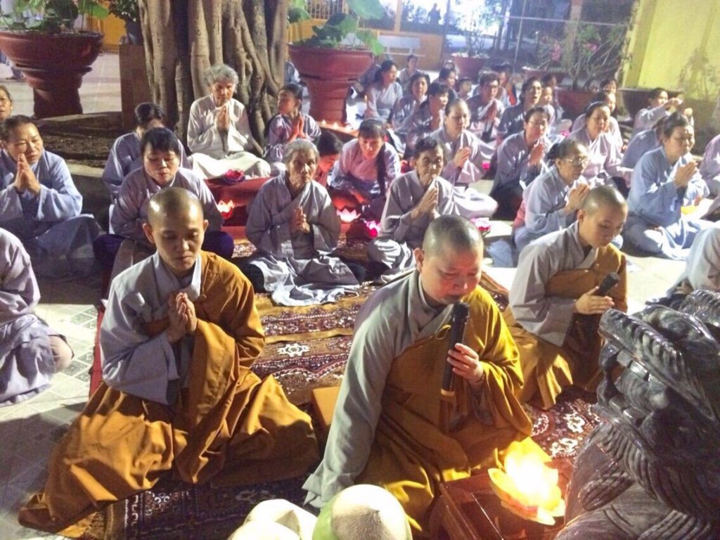 Đồng Nai: Chùa Long Hoa đêm Hoa đăng tri ân Bồ Tát Quán Thế Âm nhân ngày Vía