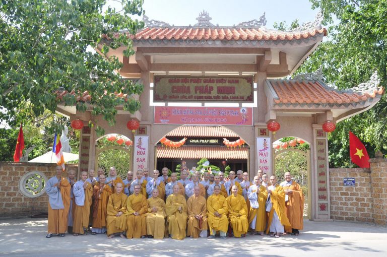 Long An: Lớp Sơ Cấp Phật học tác pháp An cư