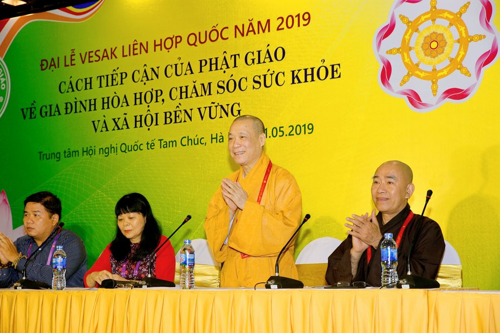 Hà Nam: Diễn đàn Hội thảo “Cách tiếp cận của Phật giáo về gia đình hòa hợp, chăm sóc sức khỏe và xã hội bền vững”