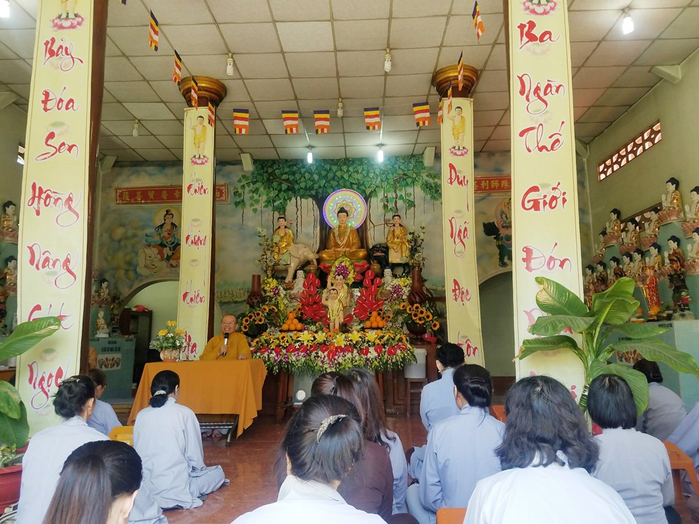 Kiên Giang: Chùa Trúc Lâm trang nghiêm Lễ tắm Phật chào mừng Đại lễ Phật Đản LHQ Vesak 2019