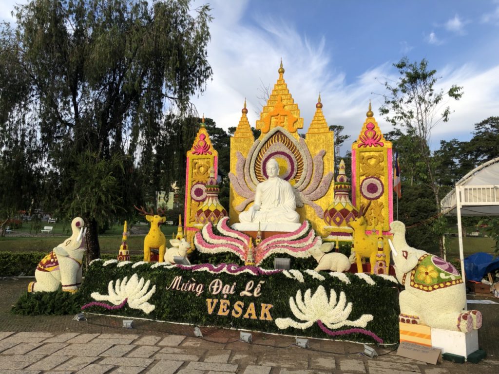 Lâm Đồng: Phật giáo thành phố Đà Lạt tổng hợp tin tức Phật đản Vesak 2019