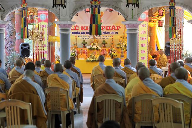 Nam Định: Hạ trường chùa Cả TP. Nam Định làm lễ Khai pháp