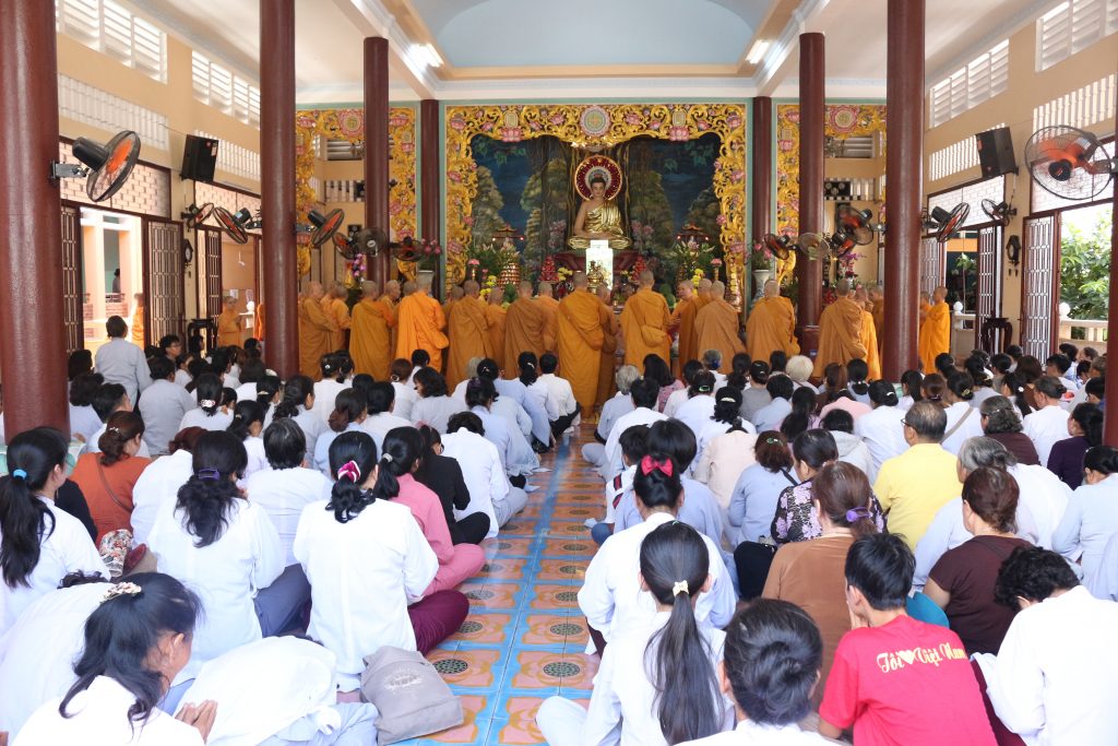 TP.HCM: Các miền tịnh xá tỉnh Long An hùn phước cúng dường Trường hạ Ngọc Phương