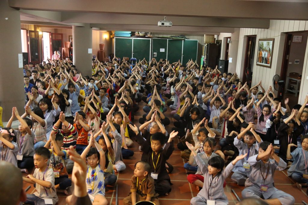 Điện Biên: Khai mạc khoá học mùa hè tại chùa Linh Quang với chủ đề: “Quay về bên nhau”