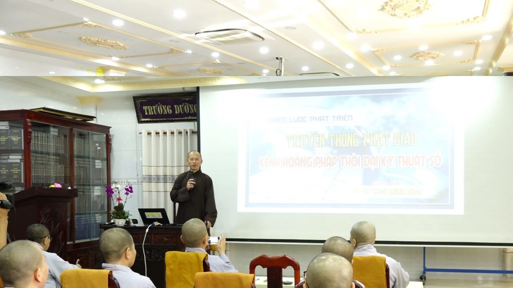 TP. HCM: TT-TS. Thích Minh Nhẫn chia sẻ về công tác hoằng pháp thời đại công nghệ số tại trường hạ chùa Bồ Đề Lan Nhã