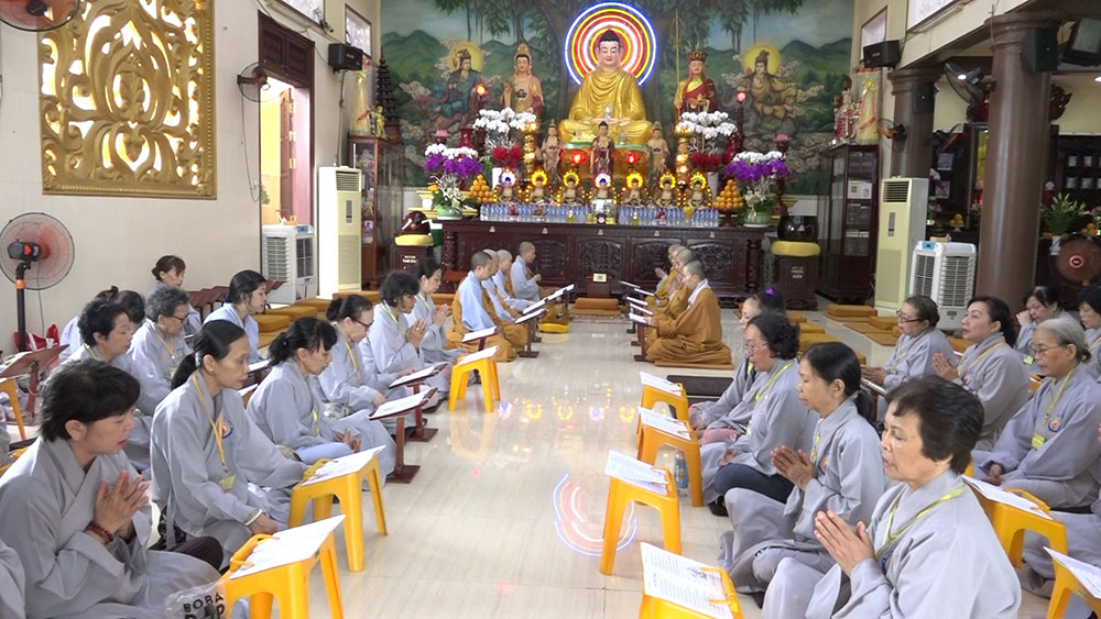 TP. HCM: "Hội chuyên tu" chùa Bồ Đề Lan Nhã tổ chức lễ trai Tăng cúng dường nhân mùa An cư kiết hạ