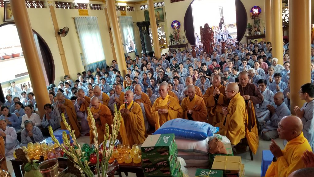 Tiền Giang: Phật giáo huyện Gò Công Đông và Tân Phú Đông tổ chức thăm viếng các Trường hạ