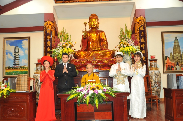 Hà Nội: Lễ hằng thuận tại chùa Bằng