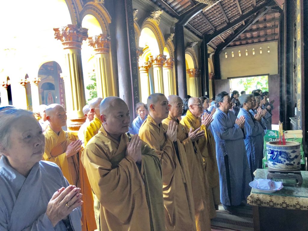 Tiền Giang: Phật giáo huyện Cái Bè tổ chức thăm viếng các trường hạ lần thứ hai