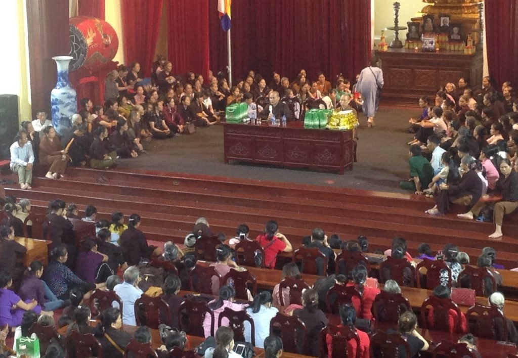 Hà Nội: Phật Tử Thái Nguyên cúng dường trường Hạ Học viện Phật giáo Việt Nam