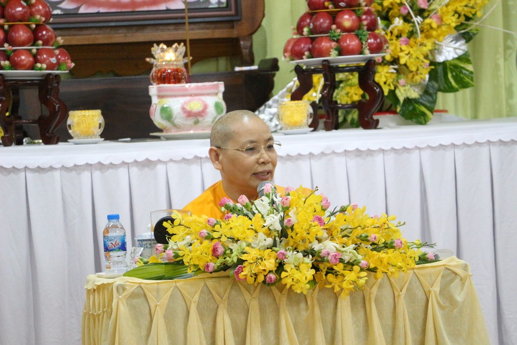 TP.HCM: Ni sư Trí Liên chia sẻ ý pháp trong khóa Bồi dưỡng Đạo hạnh tại Tổ đình Ngọc Phương