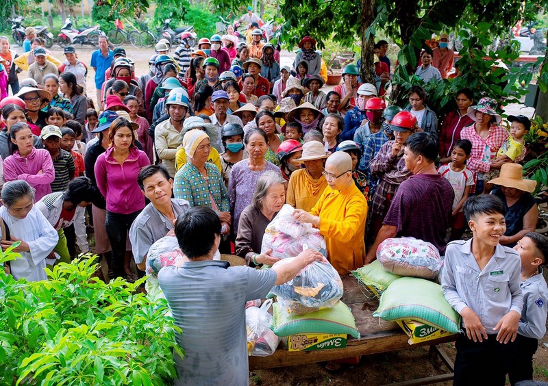 Gia Lai: Tịnh Xá Ngọc Phú phát quà từ thiện nhân dịp lễ Vu Lan