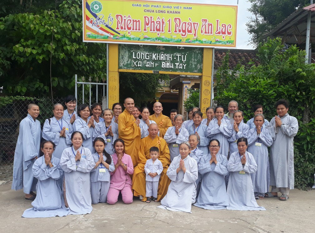 Bến Tre: Chùa Long Khánh, huyện Ba Tri tổ chức khóa tu niệm Phật một ngày an lạc, lần thứ 5