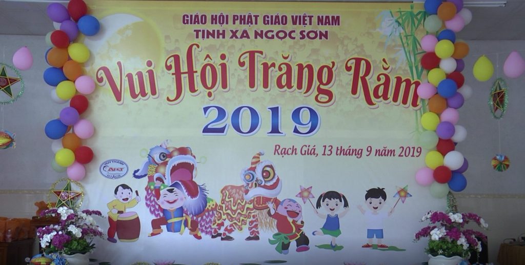 Kiên Giang: Đêm hội trăng rằm tại tịnh xá Ngọc Sơn