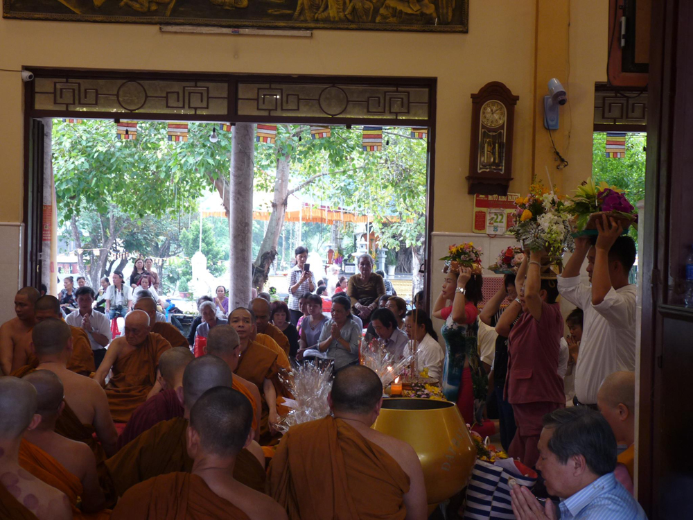 Đồng Nai: Chùa Quảng Nghiêm tổ chức lễ dâng y Kathina sau mùa an cư