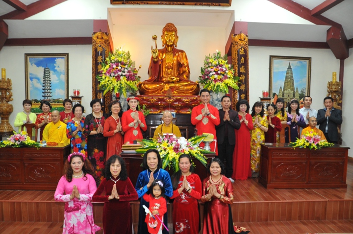 Hà Nội: Lễ hằng thuận tại chùa Bằng