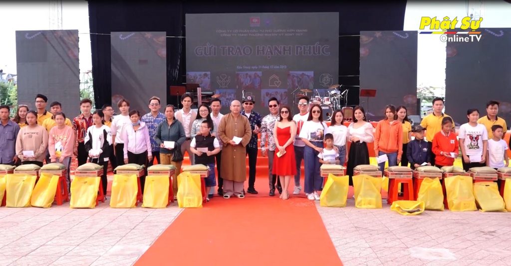 [Video] Kiên Giang: Hội từ thiện Từ Tô tặng quà cho bà con có hoàn cảnh khó khăn tại TP. Rạch Giá