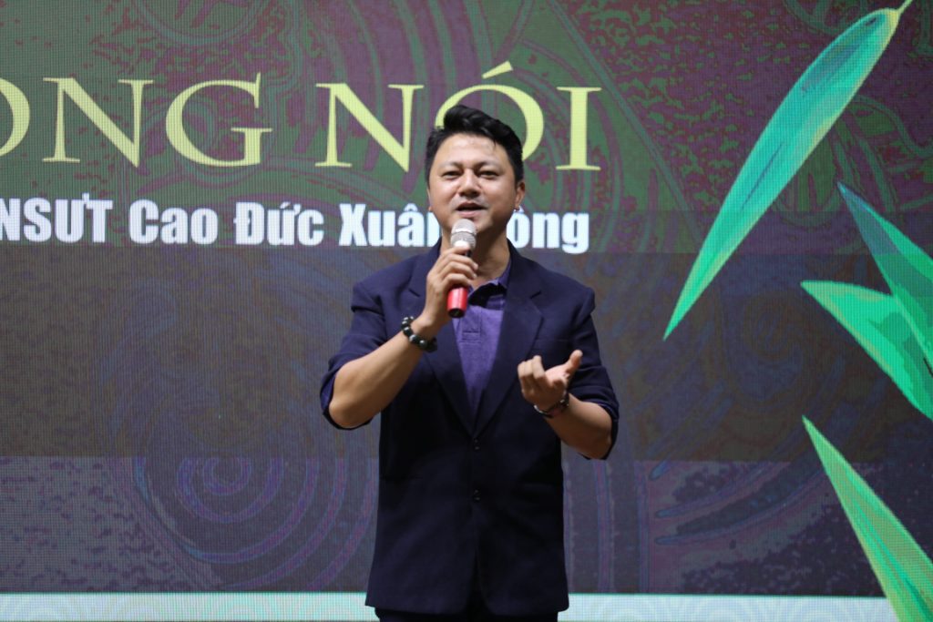 TP. HCM: Nghệ sĩ Ưu tú Cao Đức Xuân Hồng chia sẻ về "Cách luyện giọng nói của MC"