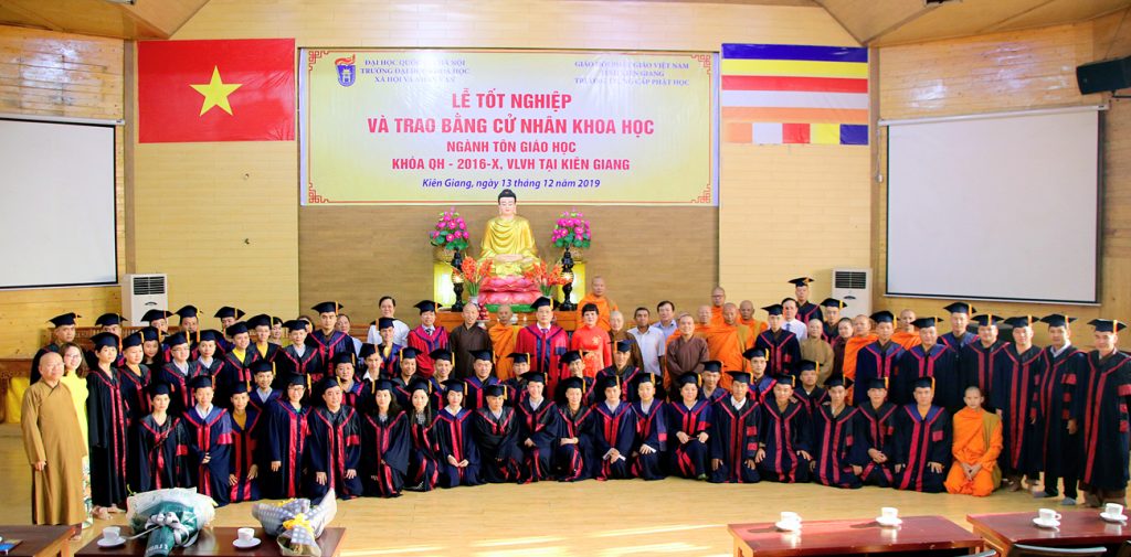 Kiên Giang: Lễ tốt nghiệp, trao bằng cử nhân ngành Tôn giáo học khóa I và chiêu sinh khóa II