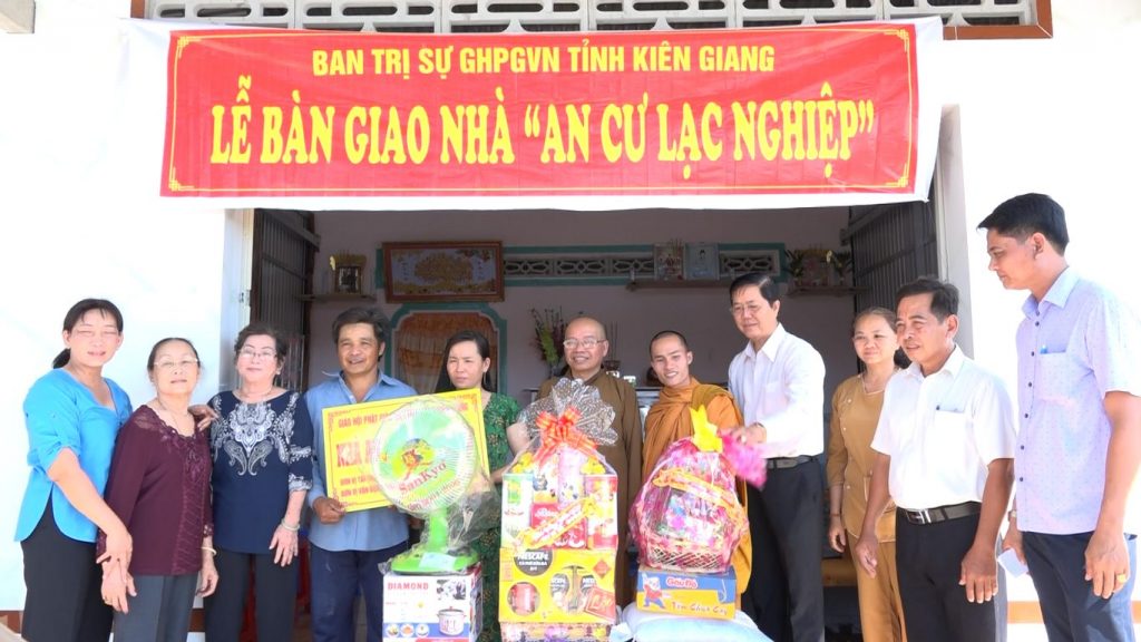 Kiên Giang: BTS GHPGVN trao nhà cho bà con bị thiên tai do bão số 3 gây ra tại huyện An Minh