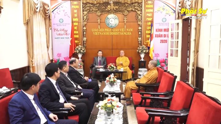 [Video] Hà Nội: Đoàn Quốc Hội đến thăm và chúc Tết lãnh đạo GHPGVN tại chùa Quán Sứ