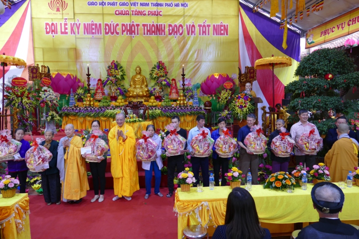 Hà Nội: Kỷ niệm ngày Đức Phật thành Đạo tại chùa Tăng Phúc