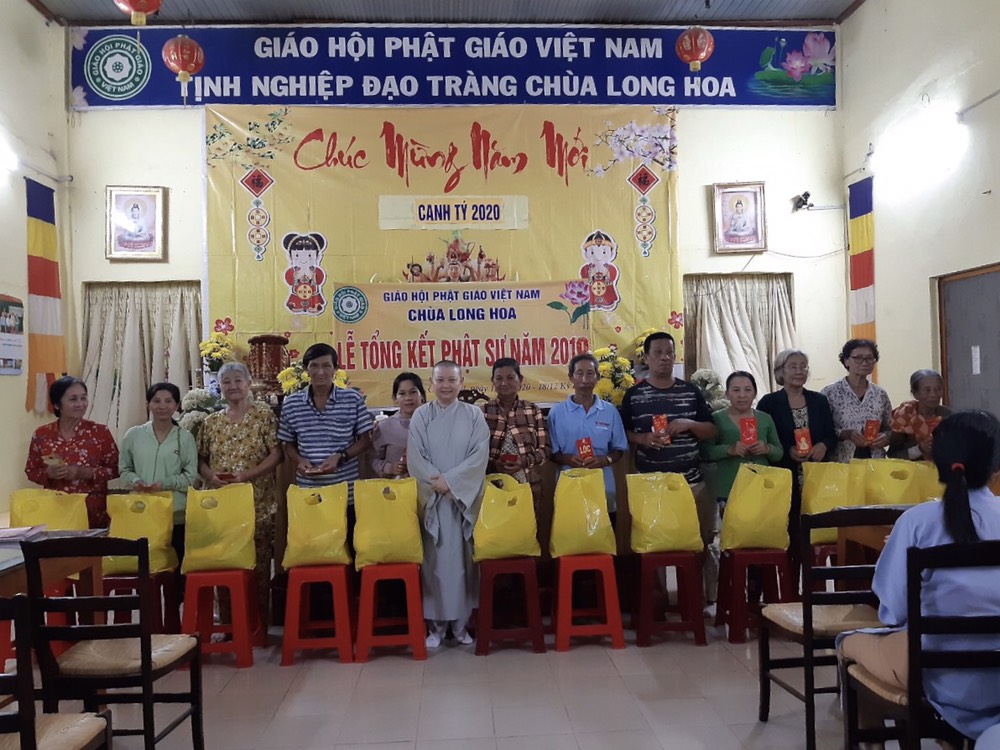 Đồng Nai: Lễ tổng kết và trao quà mừng xuân yêu thương tại chùa Long Hoa