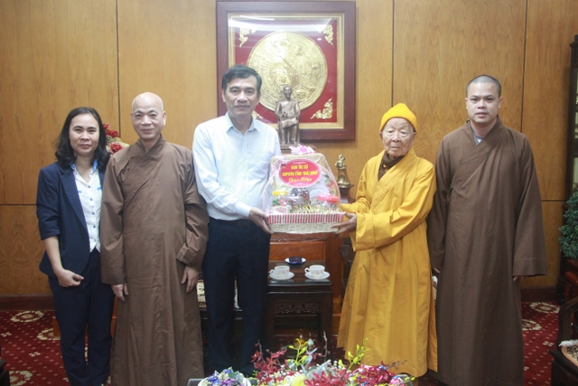 Thái Bình: Ban Trị sự Phật giáo tỉnh chúc Tết các cơ quan