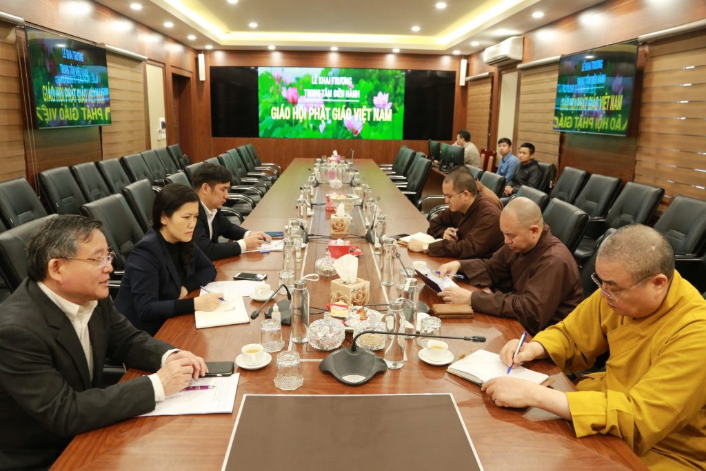 Hà Nội: Ban Tôn giáo Chính phủ thăm, làm việc với Trung ương GHPGVN tại chùa Quán Sứ