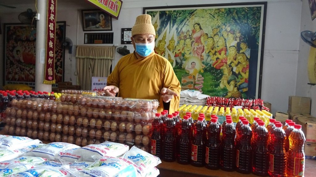 Hải Dương: Khai trương “Siêu thị hạnh phúc 0 đồng - chùa Đống Cao” chung tay đẩy lùi dịch bệnh Covid-19