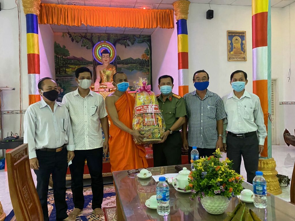 Vĩnh Long: Lãnh đạo chính quyền thăm và chúc Tết Chôl Chnăm Thmây chùa Gò Xoài