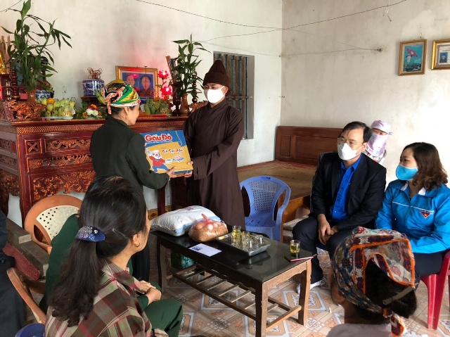 Thái Bình: Một số đơn vị tặng quà từ thiện