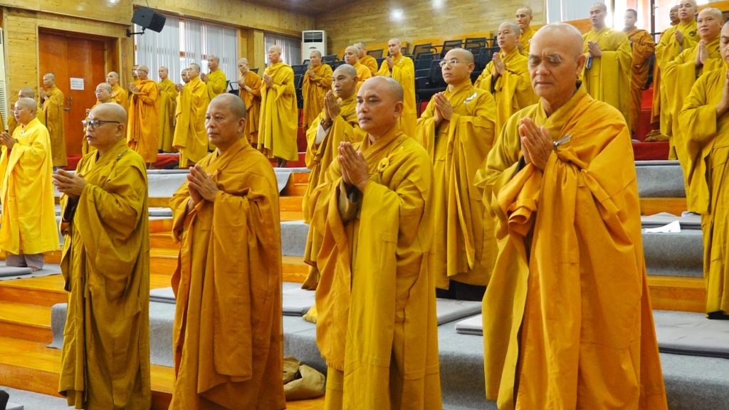 [Video] Kiên Giang: Chư Tôn đức Bố Tát và họp Tăng sự sau thời gian giãn cách xã hội