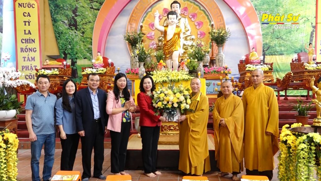 [Video]Hà Nội: Lãnh đạo các cơ quan ban, ngành chúc mừng Phật Đản tại chùa Bằng (Linh Tiên Tự)