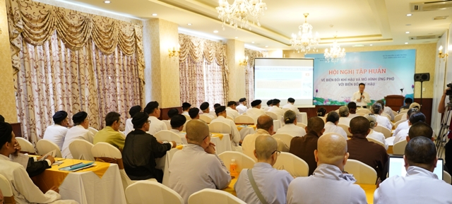 Bến Tre: Hội Nghị ngày thứ 02, tại khóa tập huấn về biến đổi khí hậu và kỹ năng ứng phó cho chức sắc tôn giáo trên địa bàn tỉnh