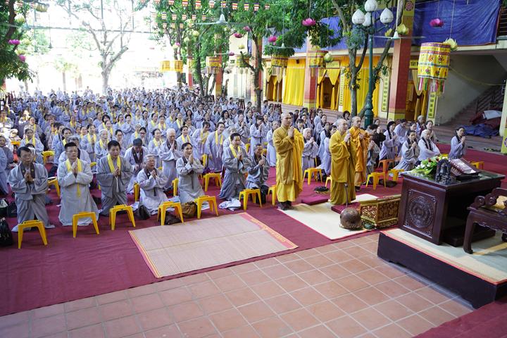 [Video] Hà Nội: Ngày thứ nhất - Khóa tu an lạc tháng 5 năm Canh Tý tại chùa Bằng