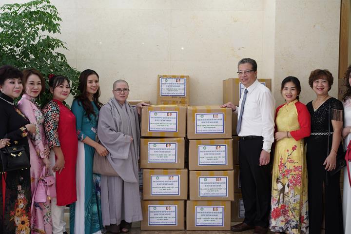 [Video] Hà Nội: Ấm áp tình người trong cơn đại dịch Covid 19