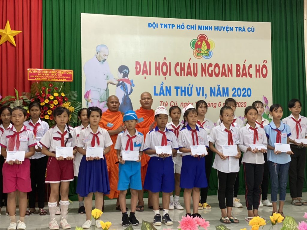 Trà Vinh: Chư Tăng tham dự Đại hội Cháu ngoan Bác Hồ huyện Trà Cú lần VI năm 2020